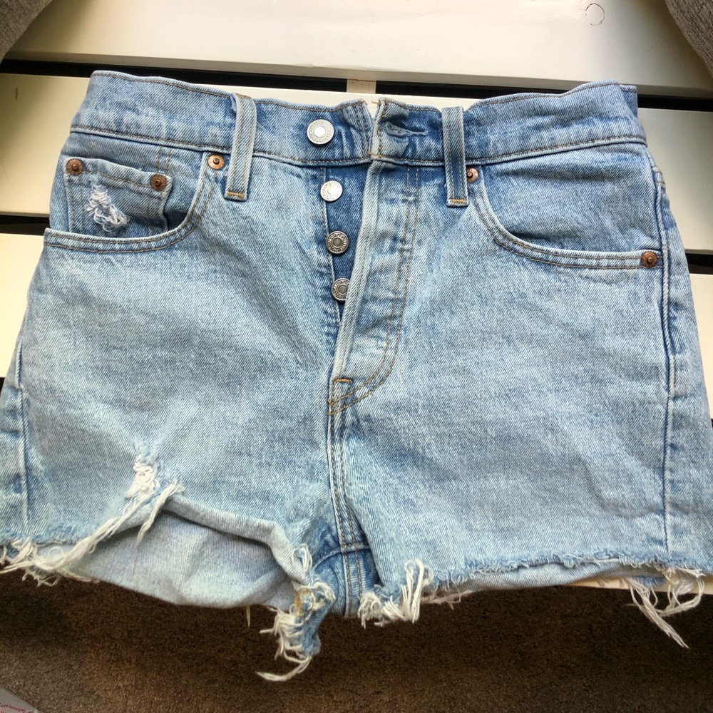 Levi Jean Shorts